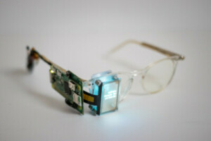 Smart Glasses: Mit dem Raspberry Pi kann man sich eine smarte